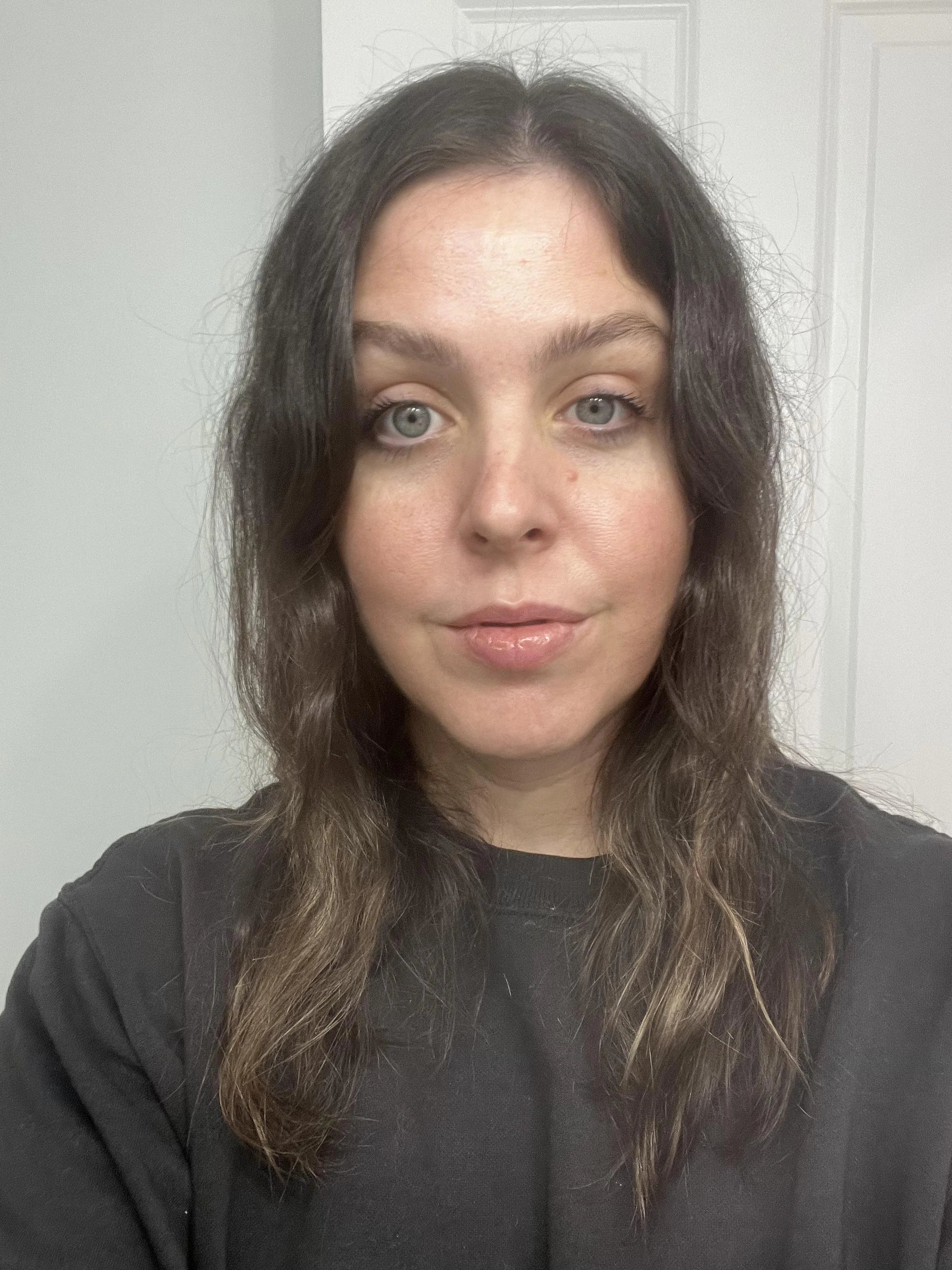files/40-years-old-selfie-sunday-v0-56eun4o7j9fc1.webp